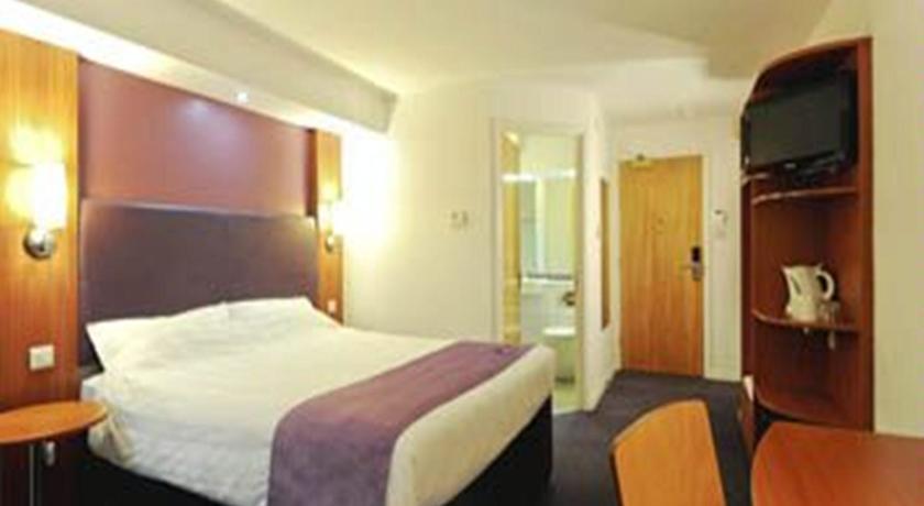 Premier Inn Hemel Hempstead Central מראה חיצוני תמונה