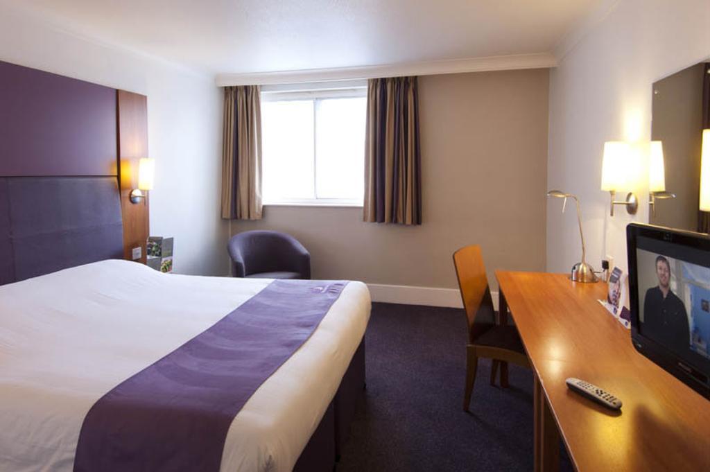 Premier Inn Hemel Hempstead Central חדר תמונה