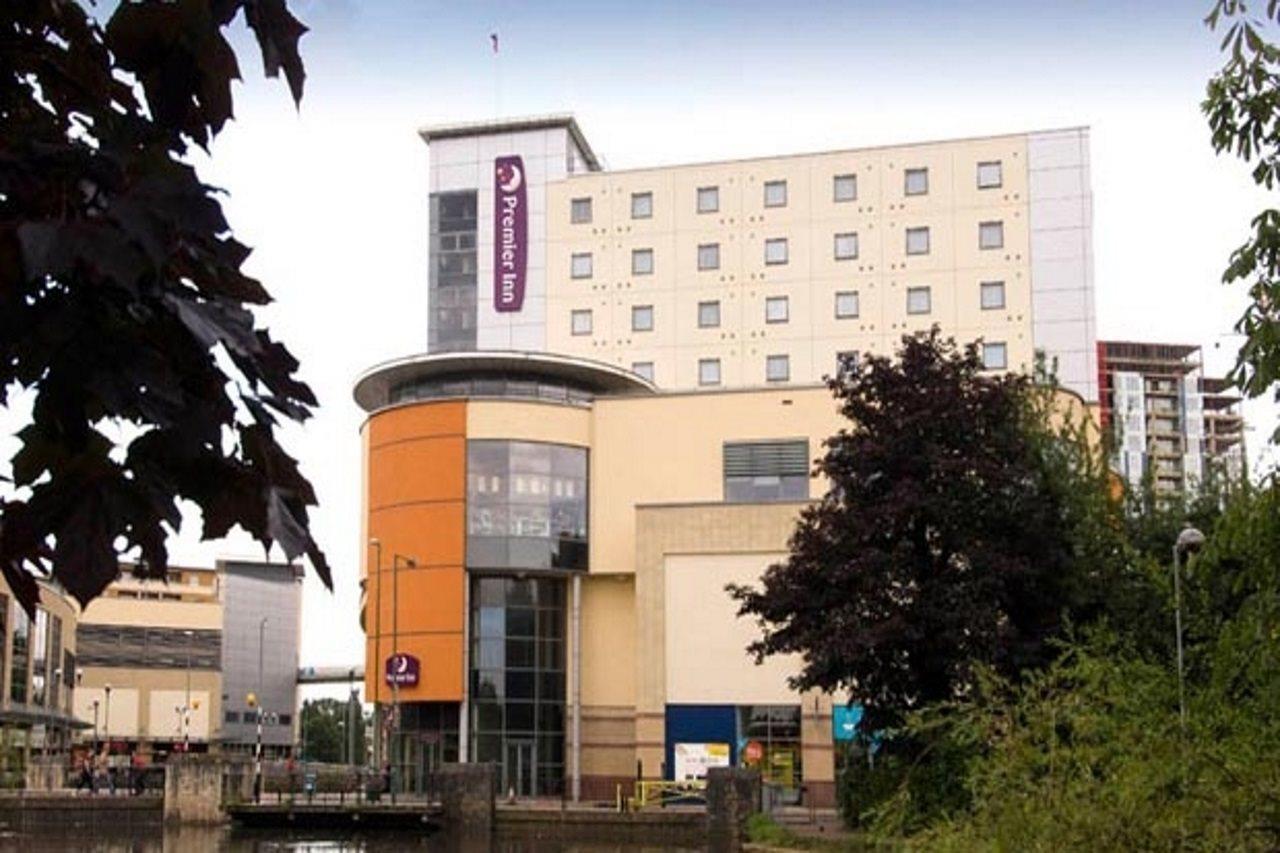 Premier Inn Hemel Hempstead Central מראה חיצוני תמונה